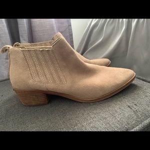 Dolce Vita cropped bootie